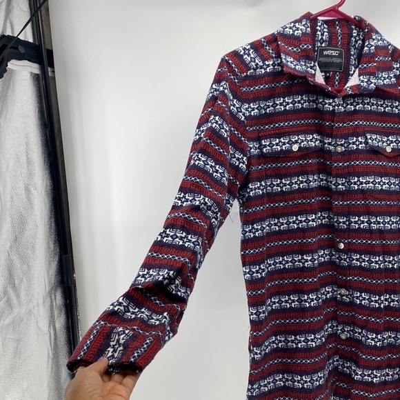 Vintage WESC Skater Printed Shirt western red camping Gorpcore button down - Picture 3 of 8